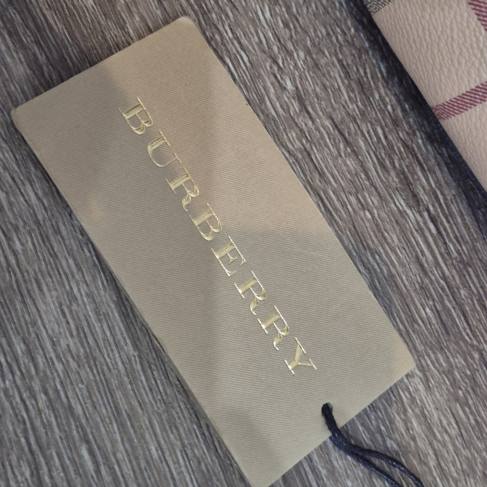 BURBERRY Haymarket Check  Satchel Bag Like New Condition - Picture 13 of 14